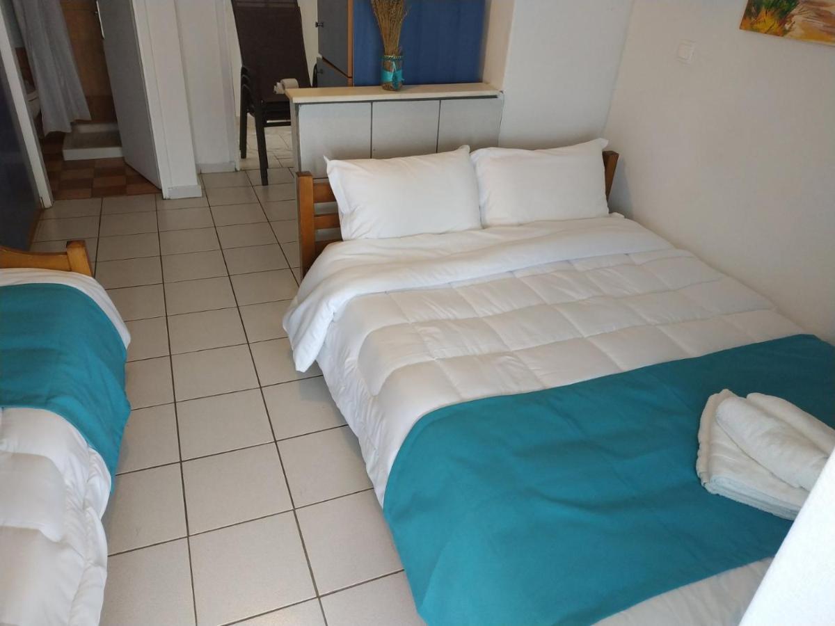 Bambola Apartments Nea Moudania Buitenkant foto